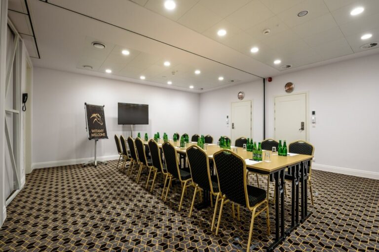 202105271348250 Zamek biskupi 01 1200x800 1 768x512