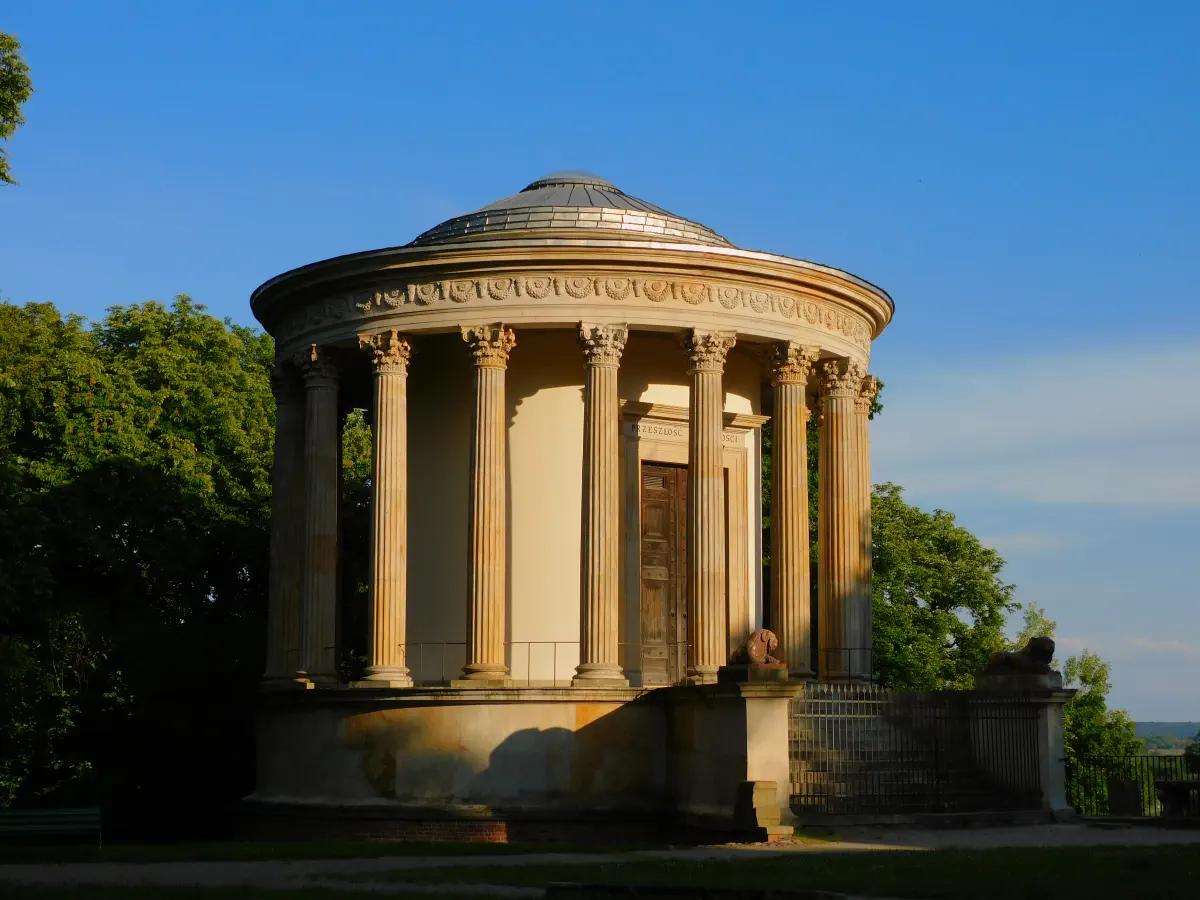 01 swiatynia Sybilli w Pulawach fot Grazyna Bartnik Szymanska