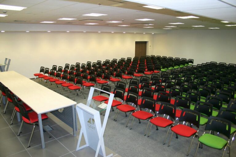 558294 401558919892381 478060357 n 768x512